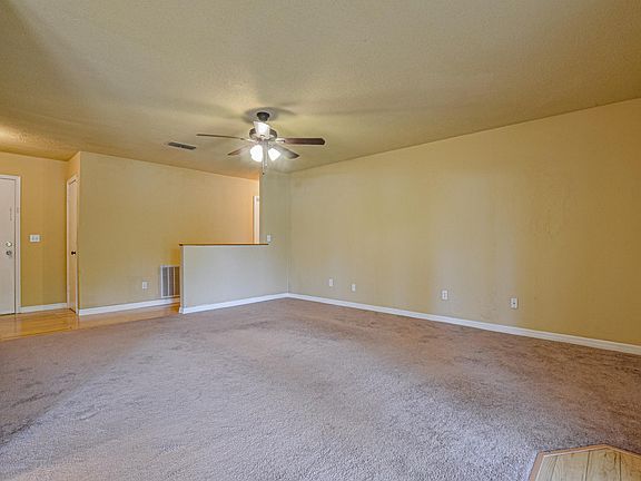 3rd image of 5 Black Jack Cir