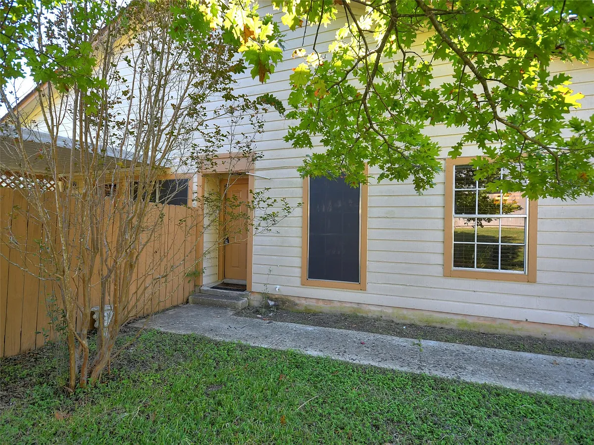 Building Photo - 415 Fantail Loop #A