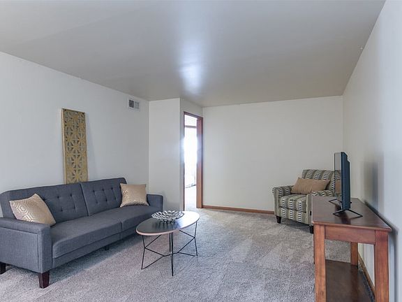 5th image of 422 N 11th St #13174917