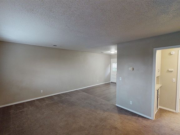 2nd image of 503 E Main St #503