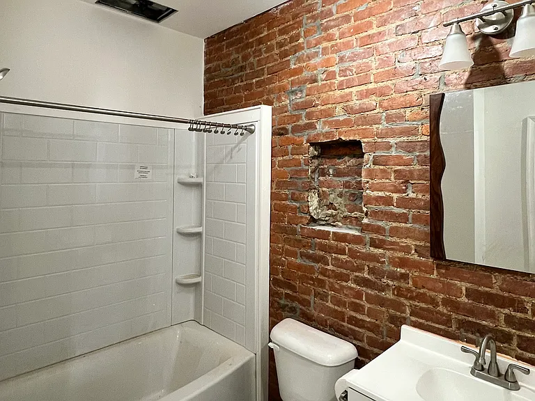 20 W James St #2 — Photo 4