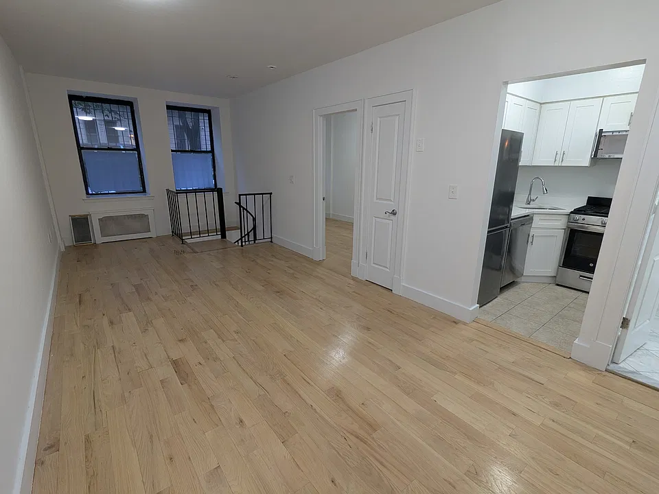 162 W 80th St #C