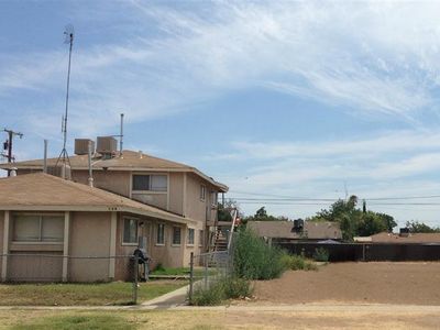 124 E Stanislaus St, Fresno, CA, 93706