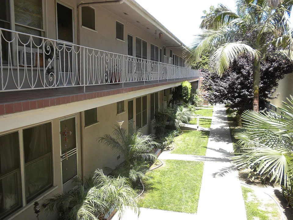 1 bed, 600 sqft, $2,125 — Photo 2
