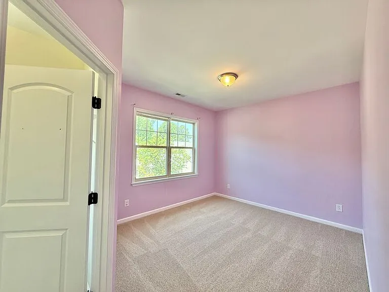 1140 Litchborough Way — Photo 31
