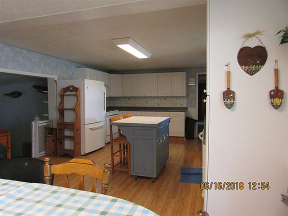 5th image of 10208 W Poplar St