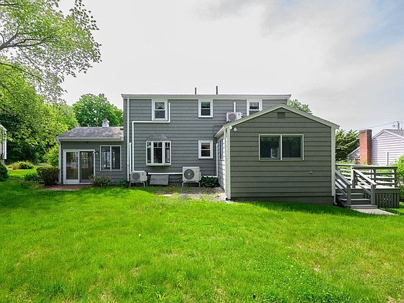 5th image of 40 Bell Rd