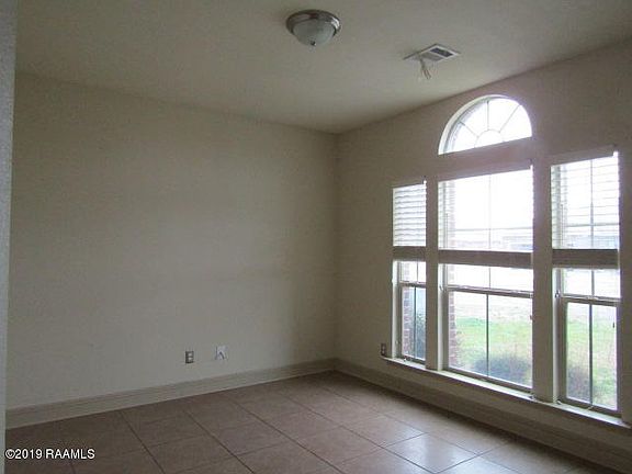 3rd image of 111 Still Meadow Dr