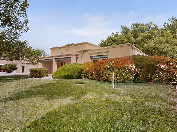 4th image of 2308 Calle De Real NW