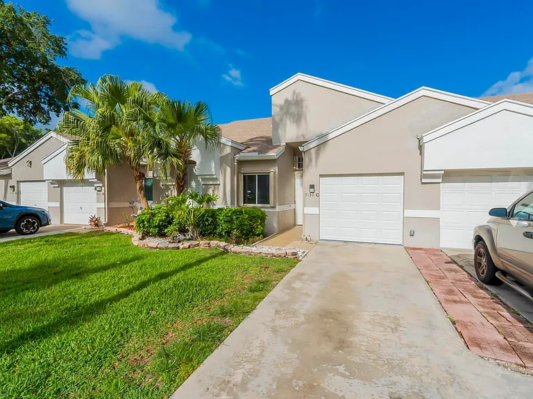 9130 Vineland Ct #C — Photo 52