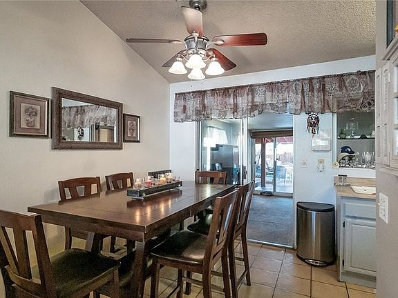 4th image of 11378 Almond Ave