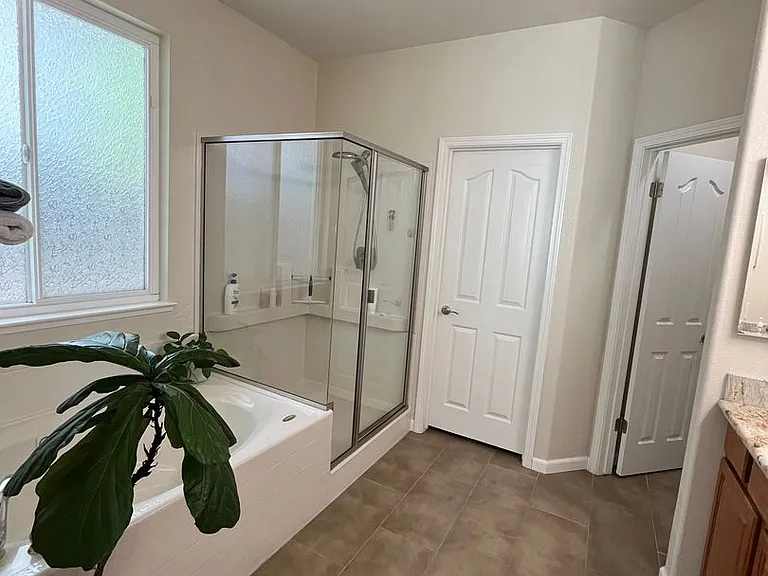 3820 Vistosa Ct — Photo 18