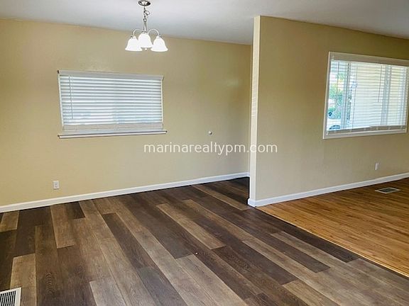 4th image of 115 Graves Ct