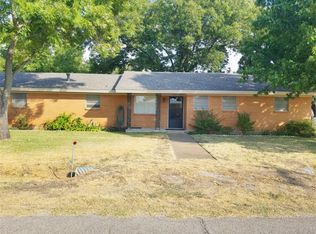 103 E McKinley Ave, Whitney, TX 76692