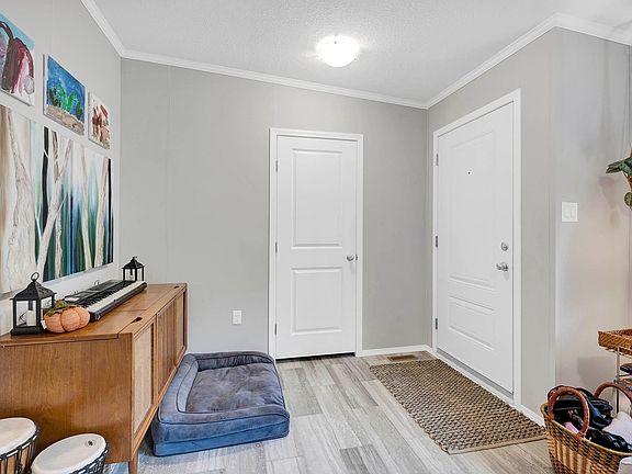 4th image of 235 Aylmer Rd #3