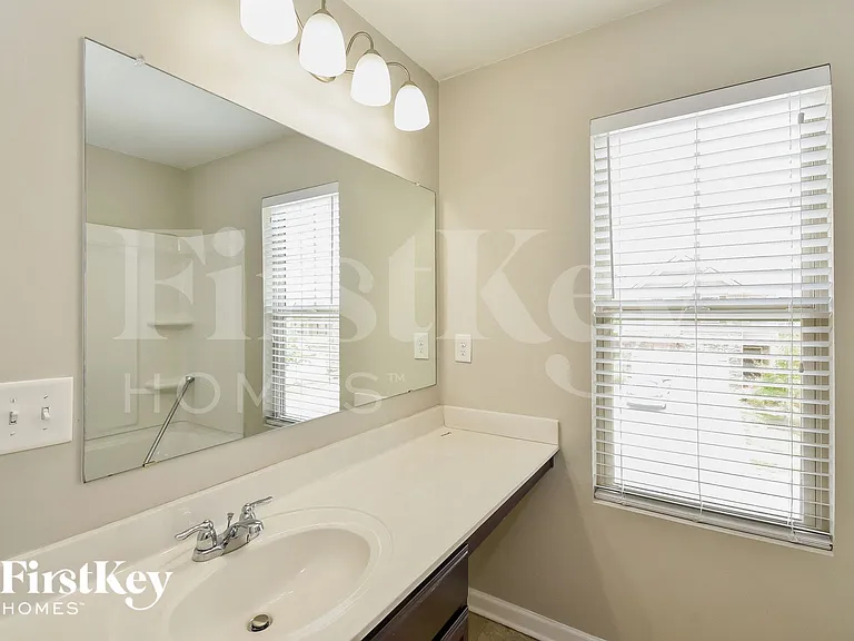 584 Dasheill Ln — Photo 13