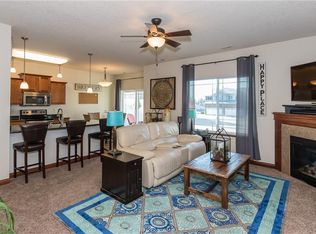 8310 Wilden Dr, Urbandale, IA 50322