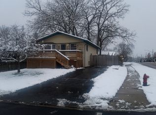 1236 N Lake Shore Dr, Round Lake Beach, IL 60073