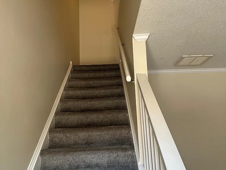 120 Concord Dr #C — Photo 8