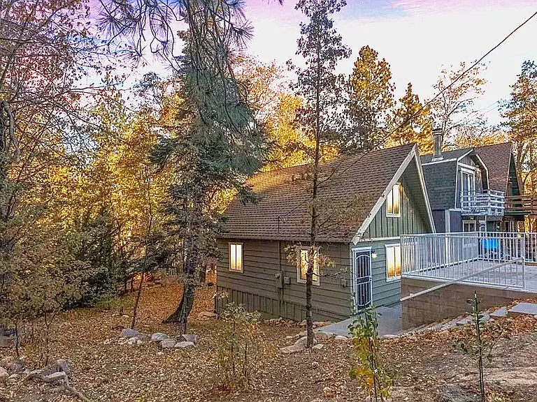 2418 Fir Dr — Photo 6