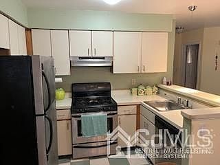 3rd image of 28 Lear Ct
