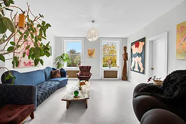 307 East 10th Street, #UNIT4