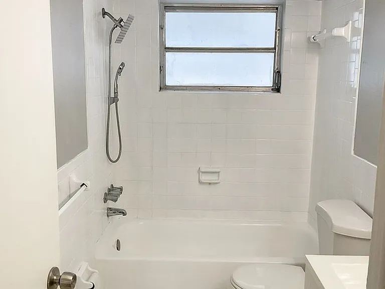 5633 Golden Nugget Dr — Photo 17