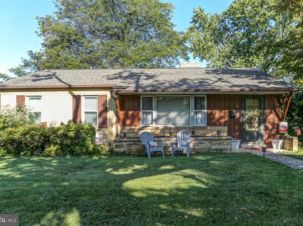 631 Walton St, Lemoyne, PA 17043