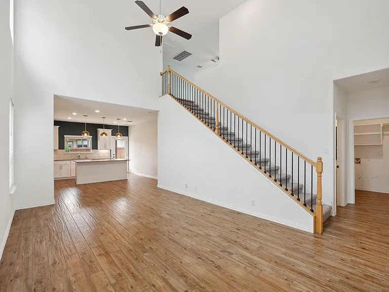 2013 Flametree Ave — Photo 5