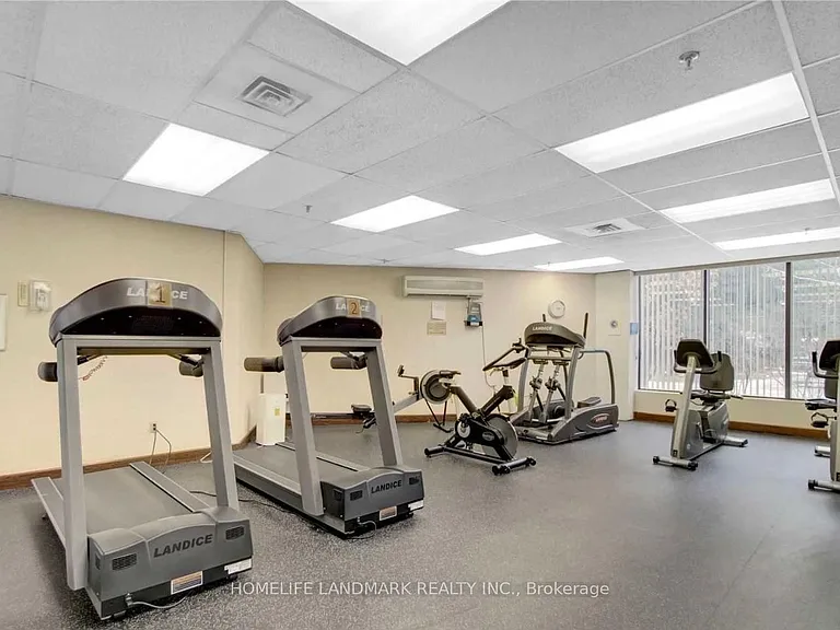 22 Hanover Rd #1510 — Photo 16