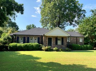 111 Riverside Dr, Greenwood, MS 38930