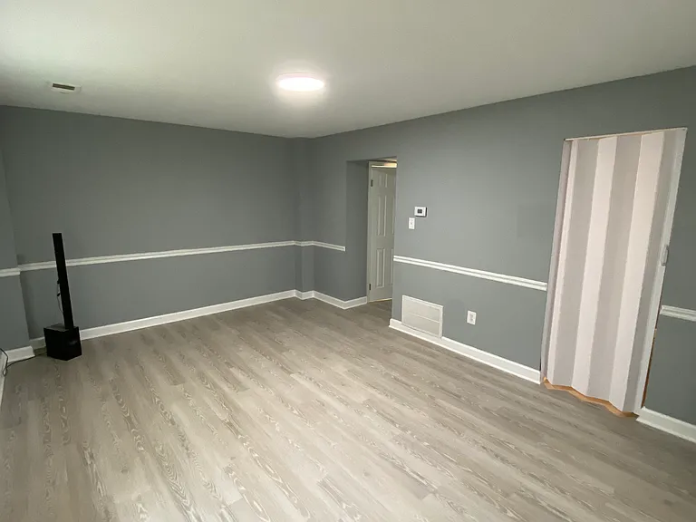 512 Scholar Ct — Photo 6
