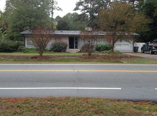 3006 Cliffdale Rd, Fayetteville, NC 28303