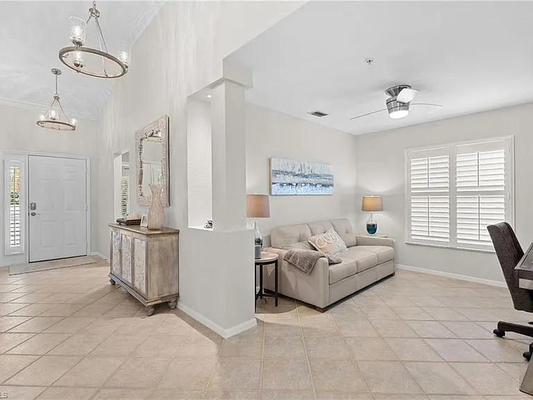 1930 Willow Bend Cir #201 — Photo 4