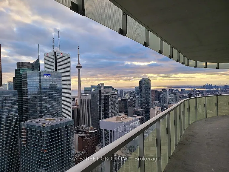 197 Yonge St #5709 — Photo 2