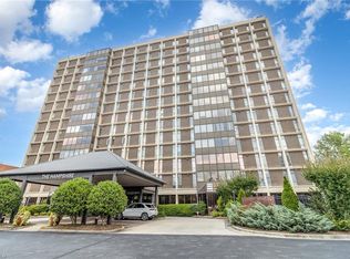 1101 N Elm St UNIT 1006, Greensboro, NC 27401