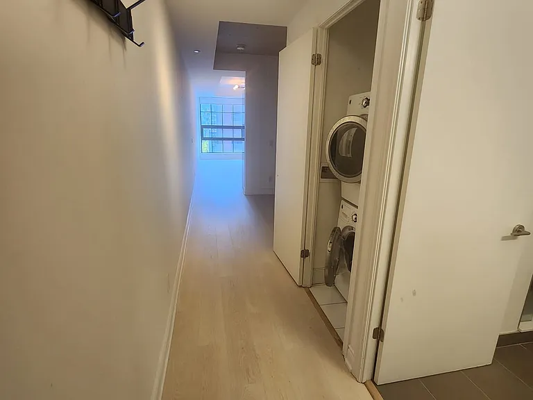 608 Richmond St W #306 — Photo 12