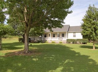 374 N Pianalto Rd, Springdale, AR 72762