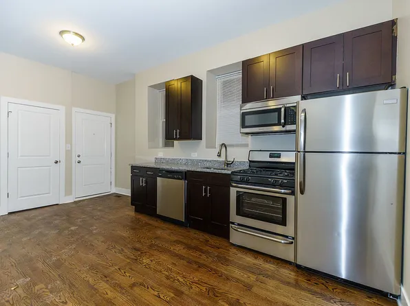 1334 W 18th Pl APT 1F, Chicago, IL 60608