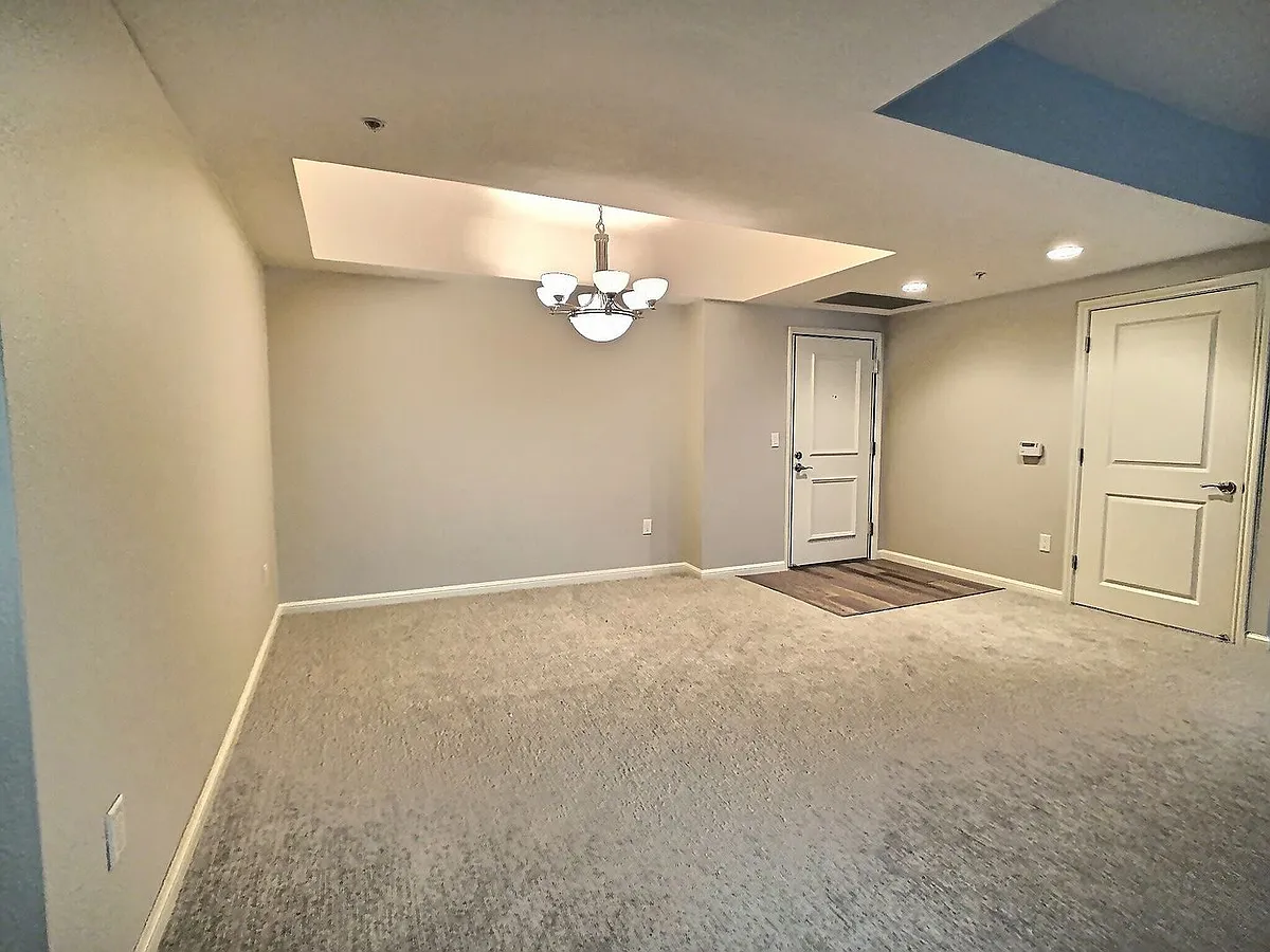 Building Photo - 46 W Julian St #426