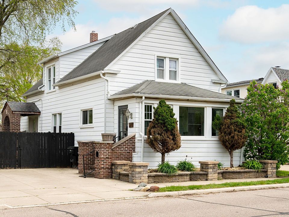 1st image of 1721 McKinley St