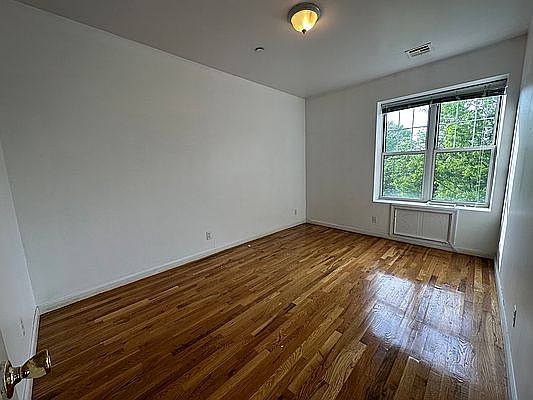 4th image of 1710 Newkirk Ave APT 4A