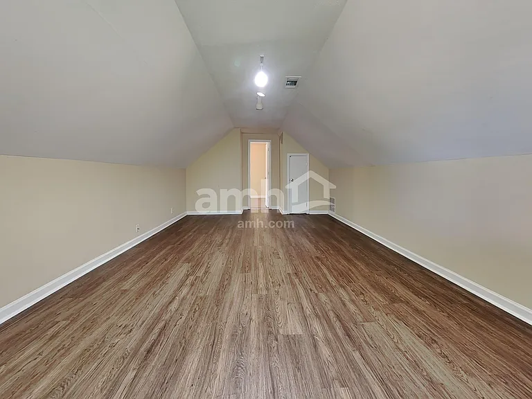 5802 Eagleston Dr — Photo 20