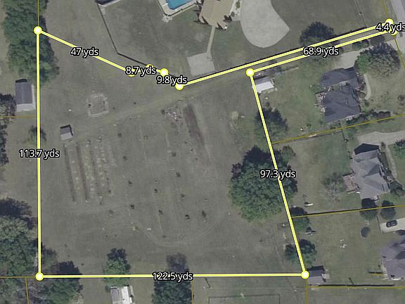 2nd image of 380 Meadow Wood Rd