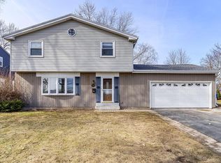 815 8th Ave, Grafton, WI 53024