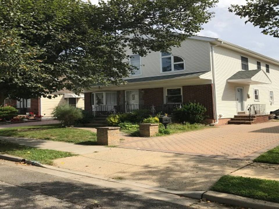 1st image of 25 Lewis Ave