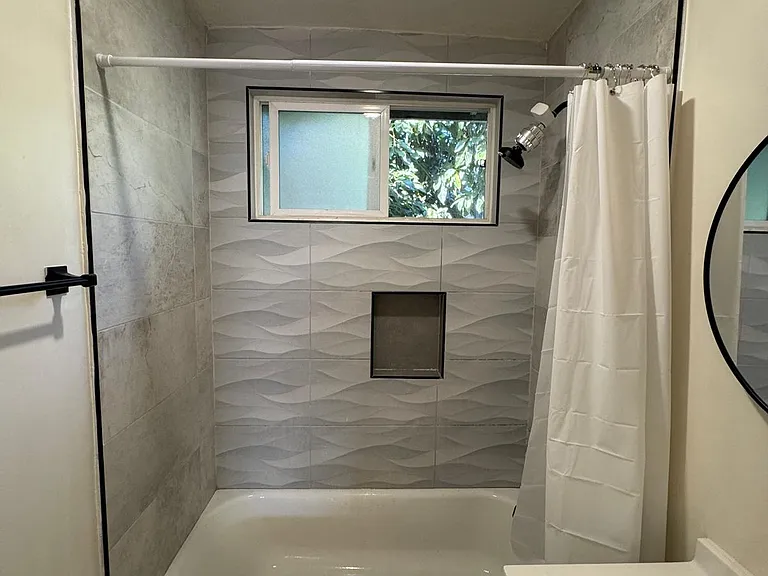 1318 N Las Palmas Ave #7 — Photo 11