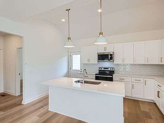3rd image of 1124 Alcove Way