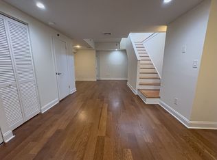 400 N Front St APT B, Philadelphia, PA 19123