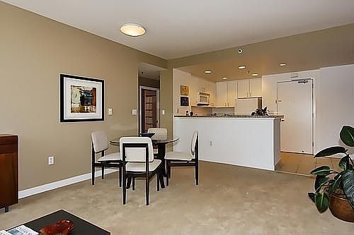 5th image of 250 King St Unit 456